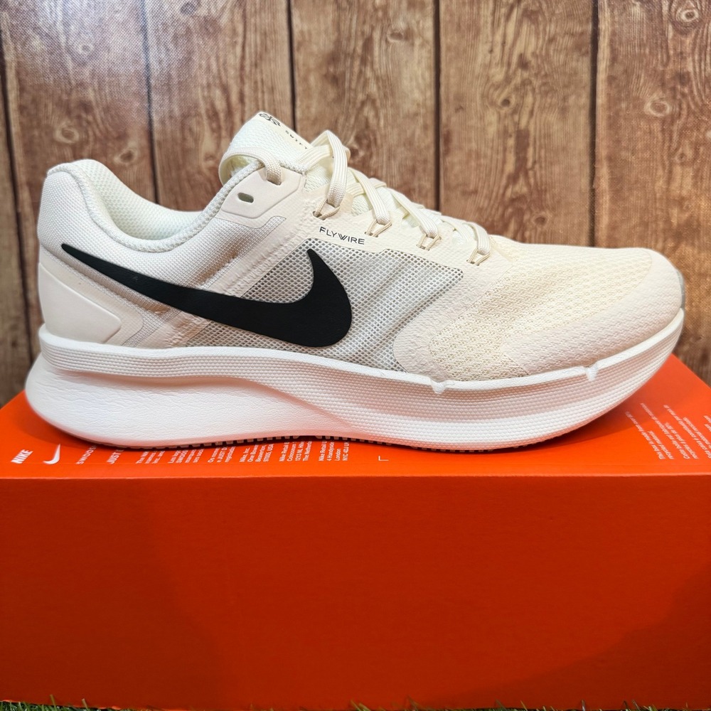 Nike Run Swift 3 Running Shoes Mens size 9.5 Pale Ivory Flywire Mesh Sneakers